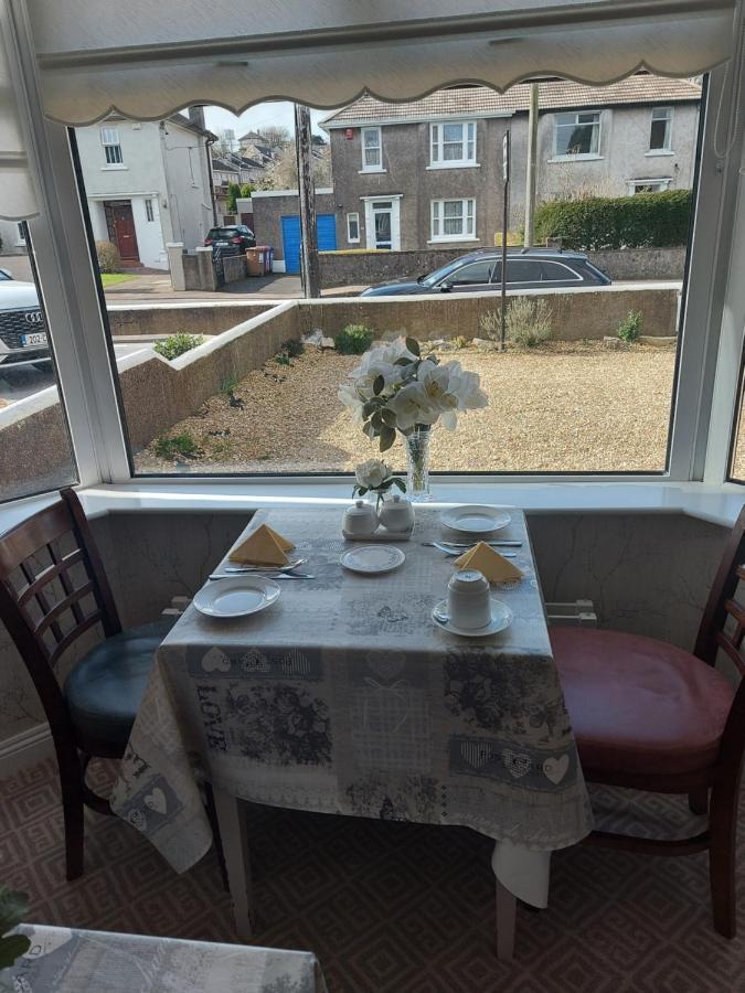 Blackrock Carole Ville Guesthouse Cork Bagian luar foto